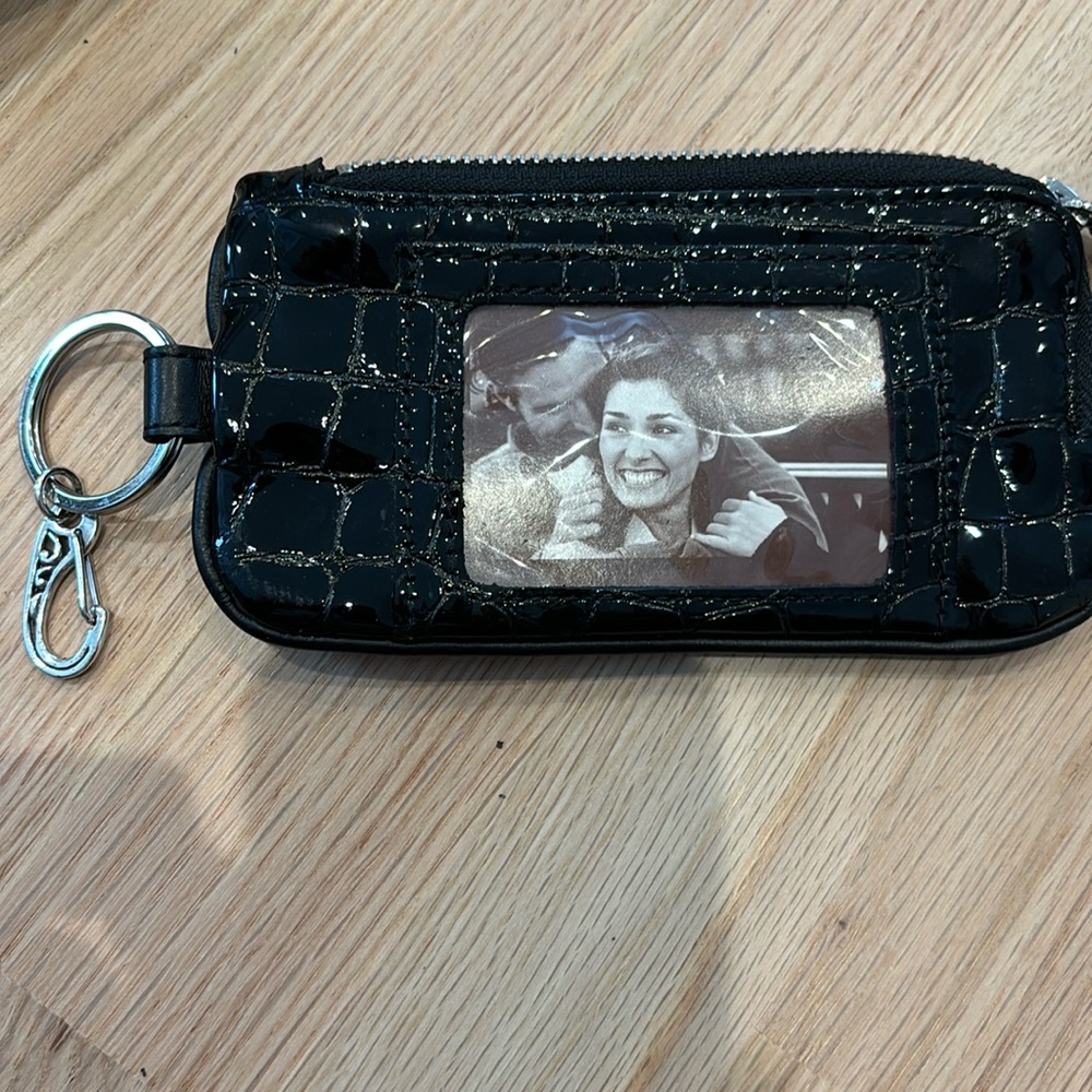Small wristlet wallet